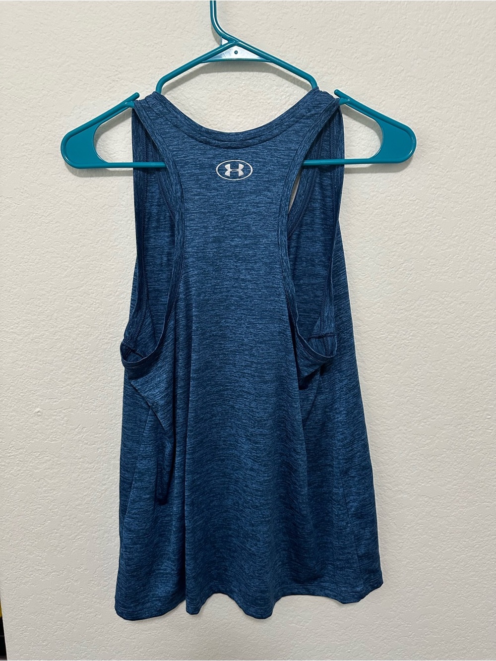 Under Armour Tank! - Picture 4 of 4